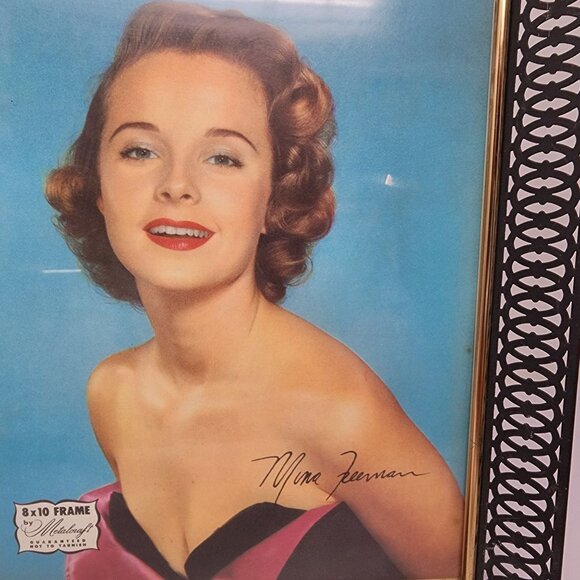 Vintage Metalcraft 8x10 Picture Frame With Mona Freeman Art Print - Picture 3 of 8